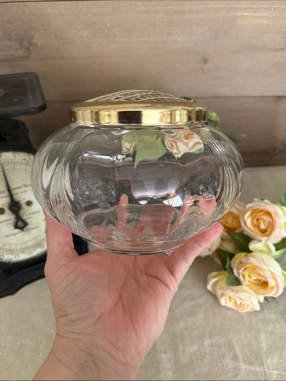 VTG | Glass Bowl Flower Bud Vase - Picture 7 of 9